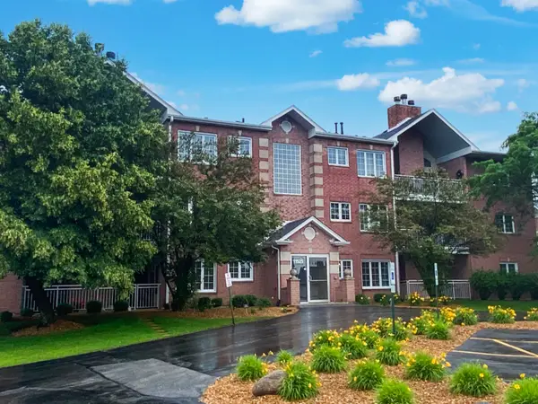 11525 Settlers Pond Way #1D, Orland Park, IL 60467