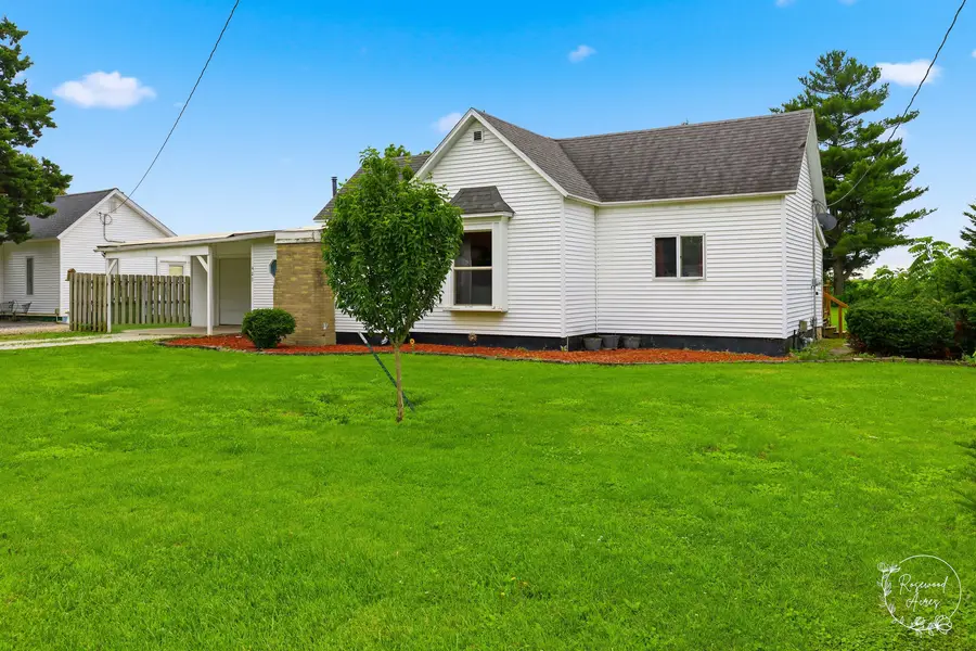 403 South Street, Crescent City, IL 60928 - #3