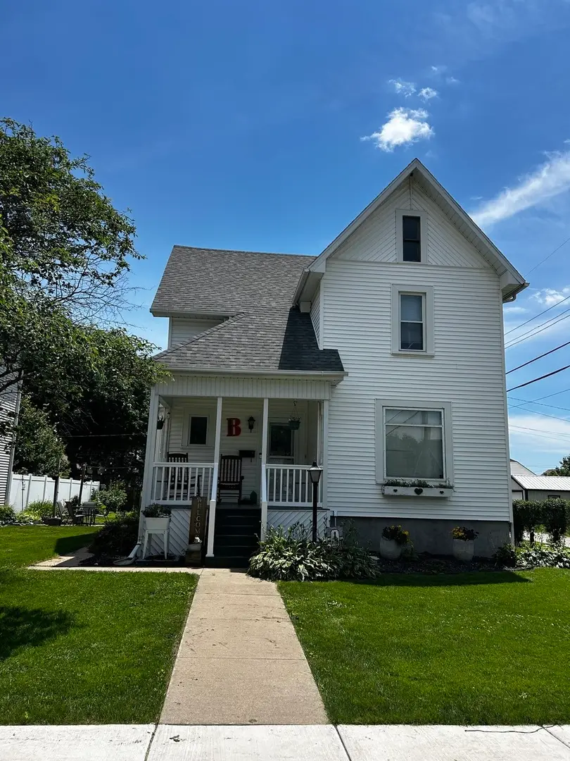 405 8th Street, Mendota, IL 61342 - #1