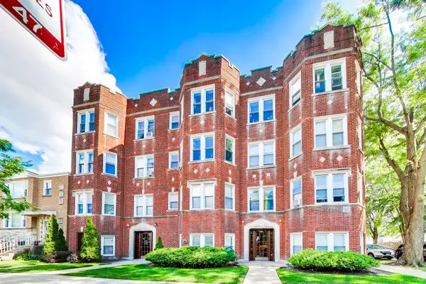 4857 W Roscoe Street #1, Chicago, IL 60641