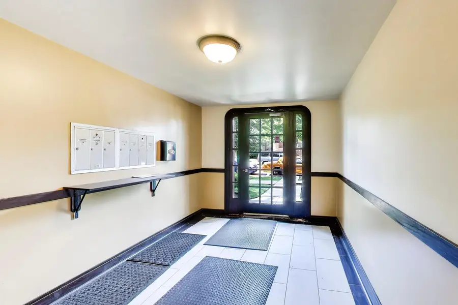 4857 W Roscoe Street #1, Chicago, IL 60641 - #3