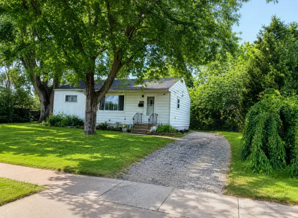 2127 Indian Road, Waukegan, IL 60087