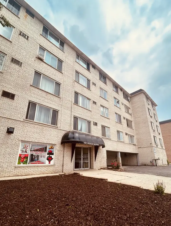 1227 S Harlem Avenue #310, Berwyn, IL 60402