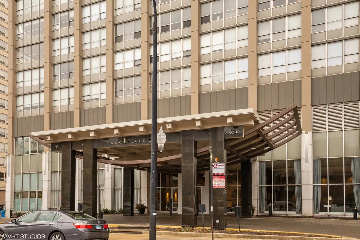 655 W Irving Park Road #2213, Chicago, IL 60613 - #1