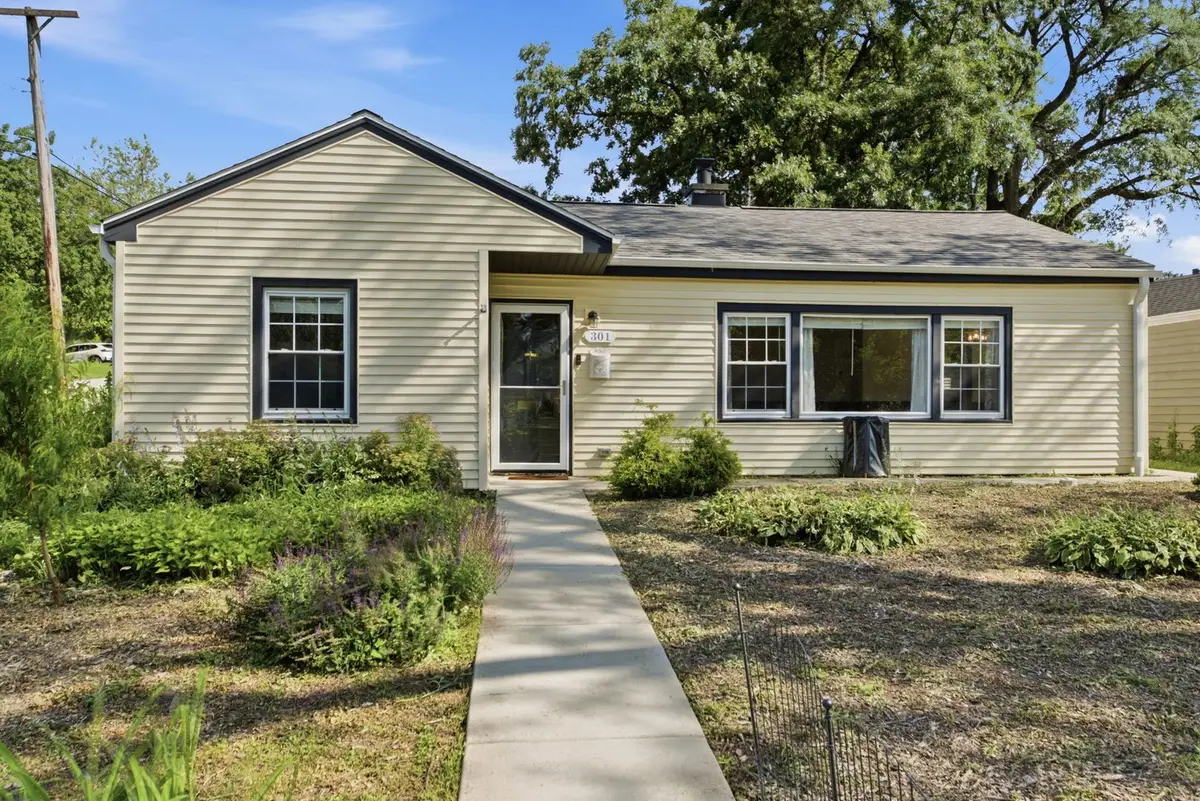 301 Sheldon Avenue, Downers Grove, IL 60515 - #1