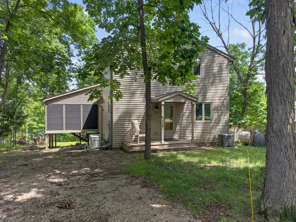1241 Sunnyslope Drive, Varna, IL 61375