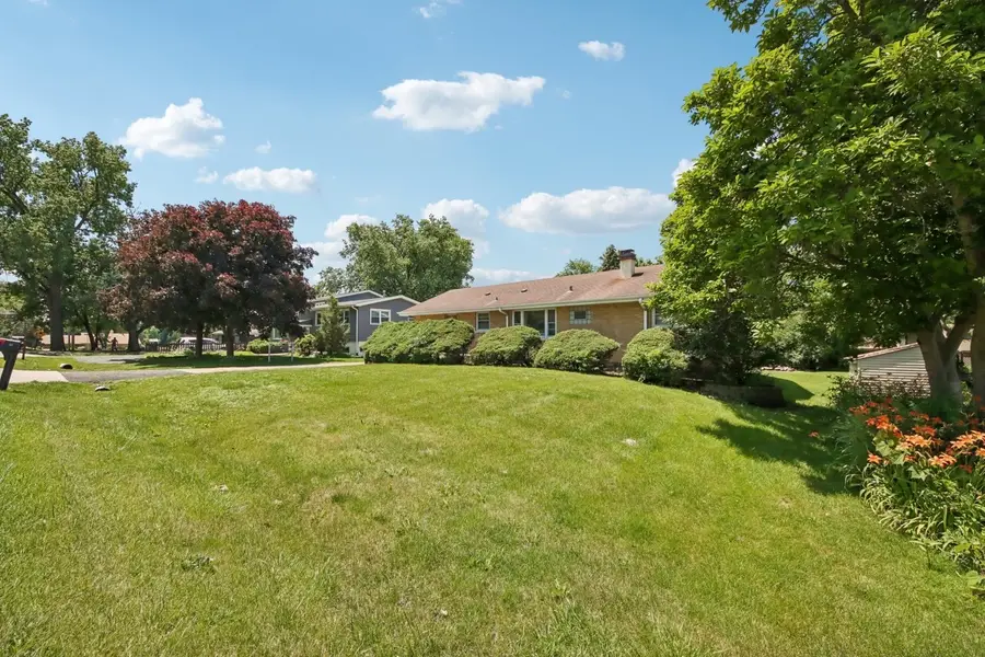 418 Highland Road, Willowbrook, IL 60527 - #3