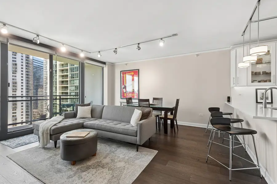 201 N Westshore Drive #2705, Chicago, IL 60601 - #3