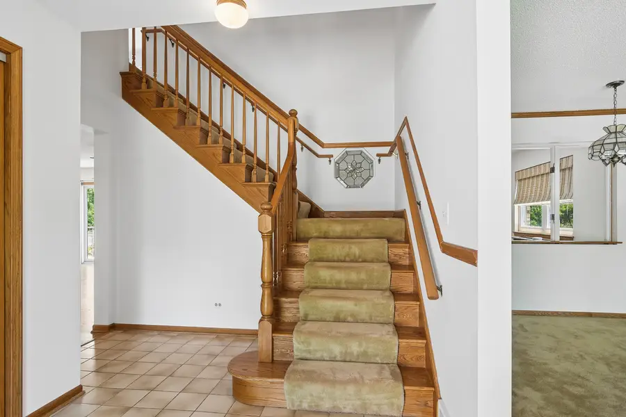 1241 N Chestnut Avenue, Arlington Heights, IL 60004 - #2