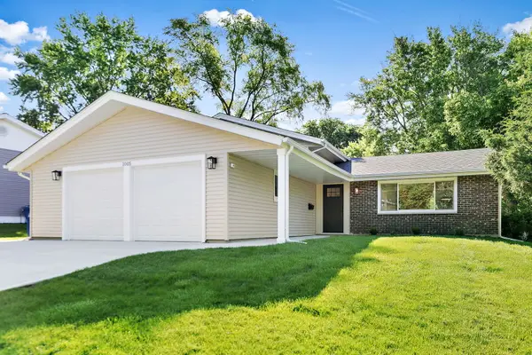 1005 Carlton Lane, Schaumburg, IL 60193