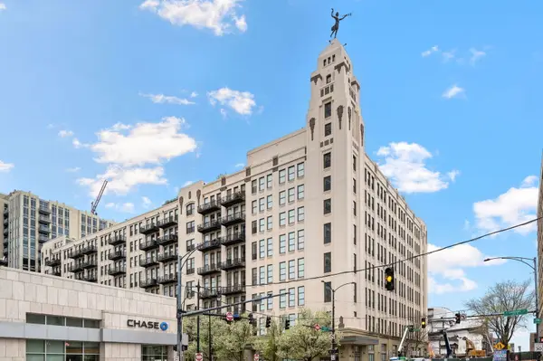 758 N Larrabee Street #628, Chicago, IL 60654