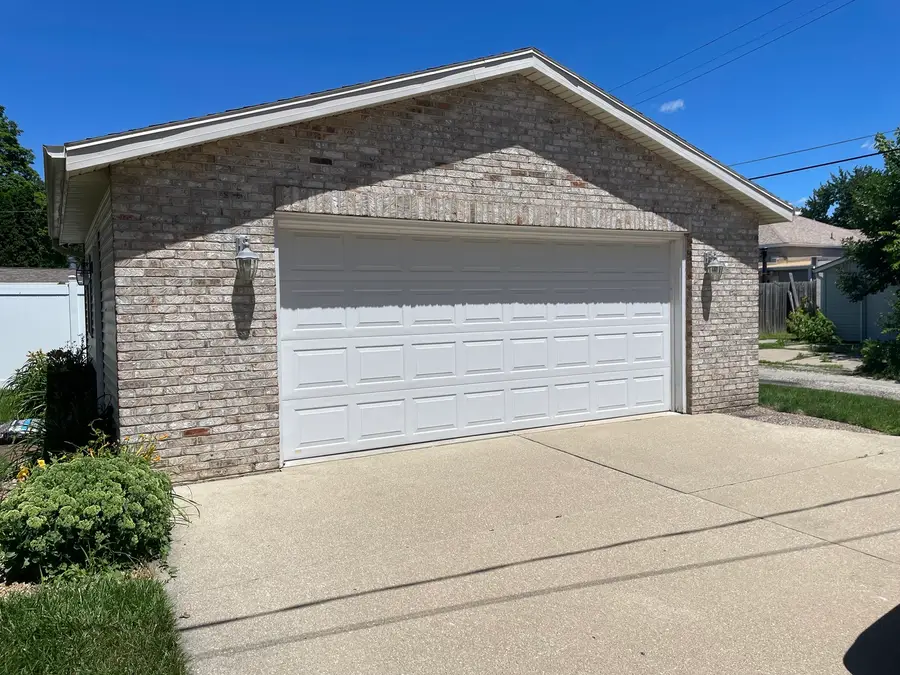 1606 Prospect Avenue, Lasalle, IL 61301 - #2