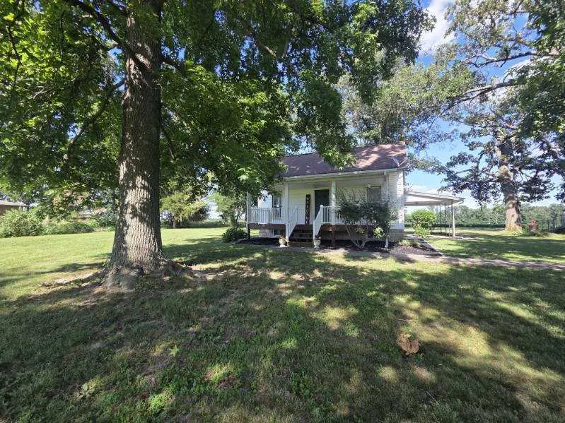 3794 Valier Carpet Road, Tamaroa, IL 62888 - #3