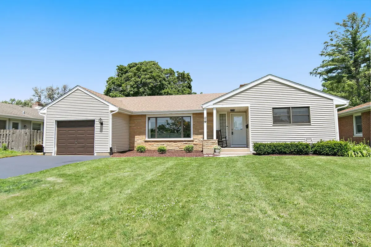 48 Park Avenue, Cary, IL 60013 - #1