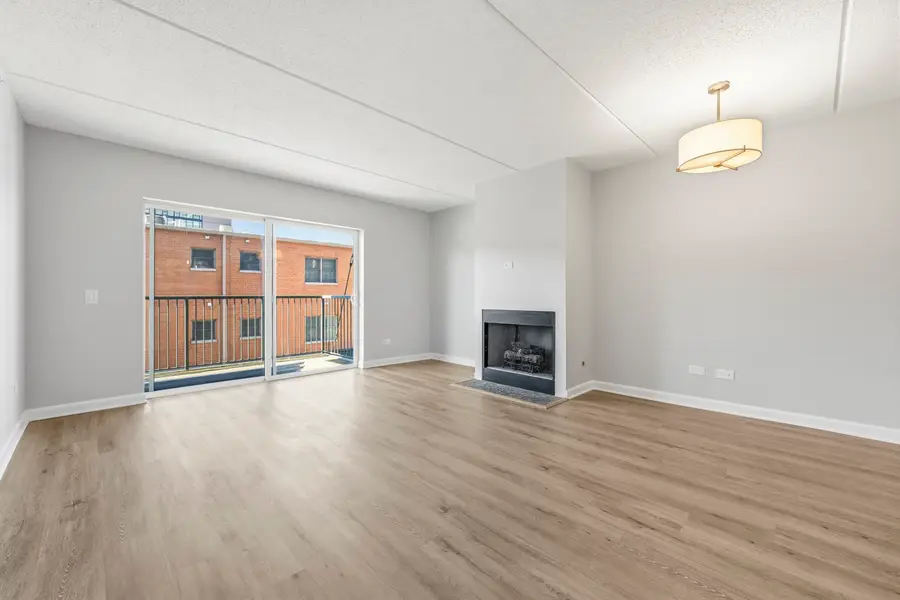 811 Chicago Avenue #405, Evanston, IL 60202 - #3