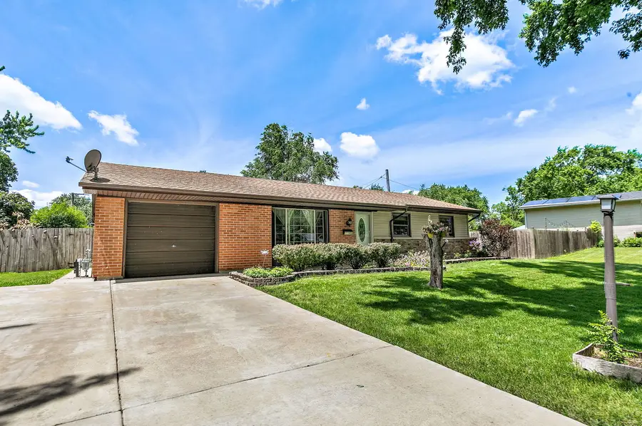7798 Kingsbury Drive, Hanover Park, IL 60133 - #3