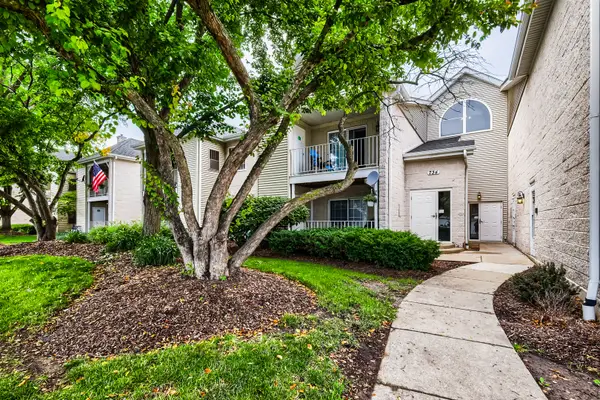 734 N Gary Avenue #112, Carol Stream, IL 60188