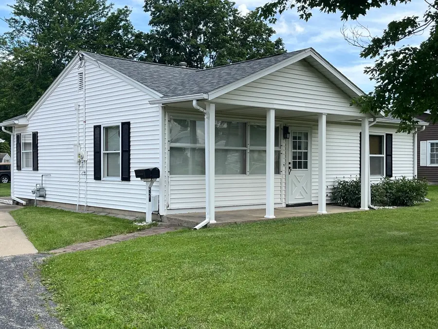 526 Edwards Street, Kewanee, IL 61443 - #3