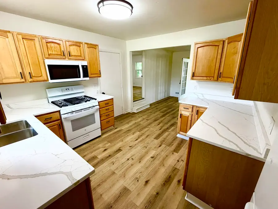 10910 Ventura Boulevard, Machesney Park, IL 61115 - #2