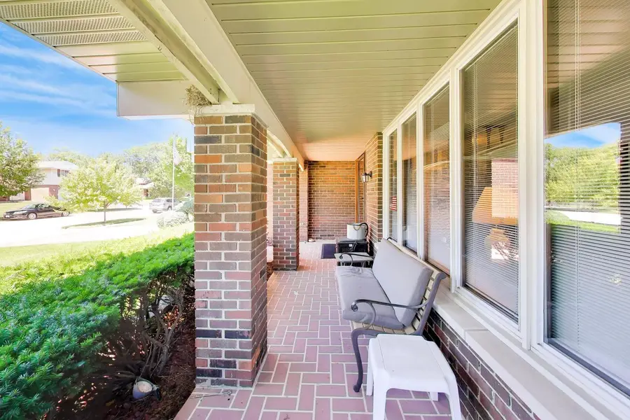 125 Lynnfield Lane, Schaumburg, IL 60193 - #3
