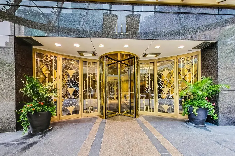 111 E Chestnut Street #57H, Chicago, IL 60611 - #2