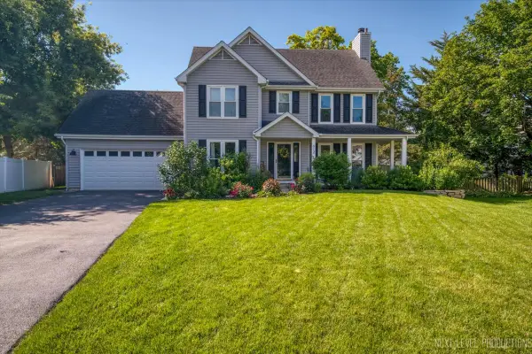 612 Spyglass Court, North Aurora, IL 60542