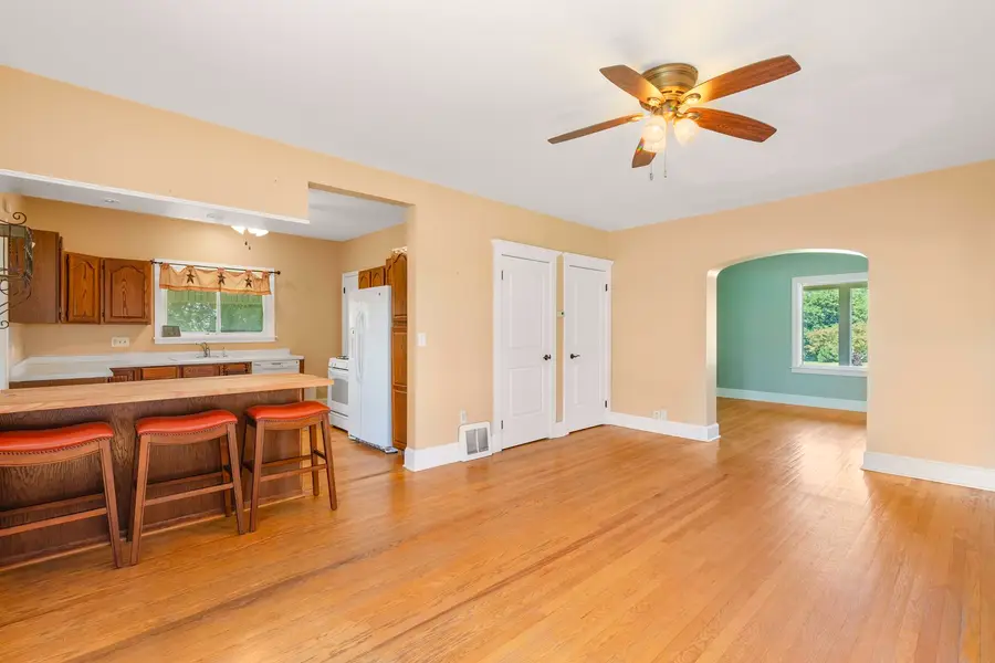 10202 Perry Road, Dekalb, IL 60115 - #3