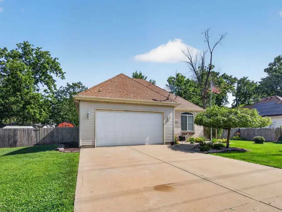 878 W Kennedy Road, Braidwood, IL 60408 - #2