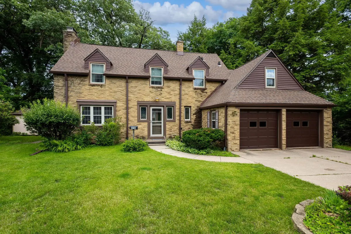 2310 16th Avenue, Moline, IL 61265 - #1