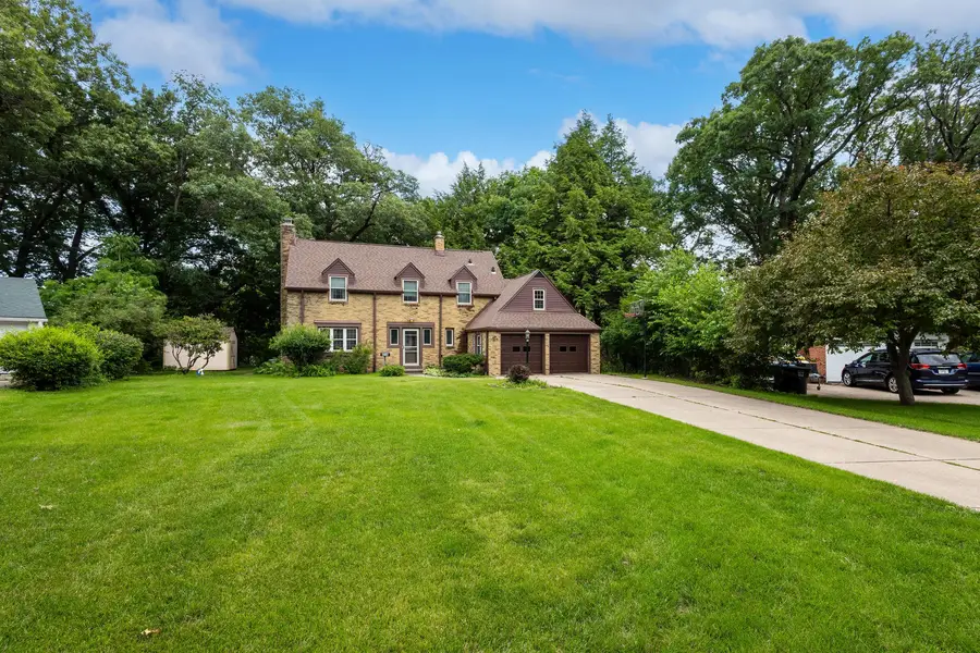 2310 16th Avenue, Moline, IL 61265 - #3