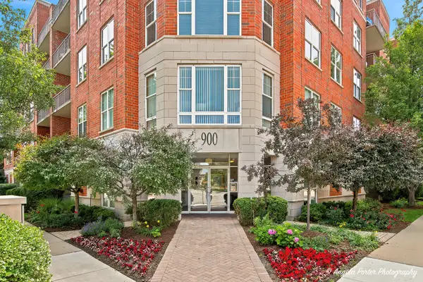 900 Lee Street #201, Des Plaines, IL 60016