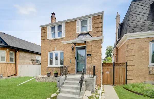 3833 Oak Park Avenue, Berwyn, IL 60402