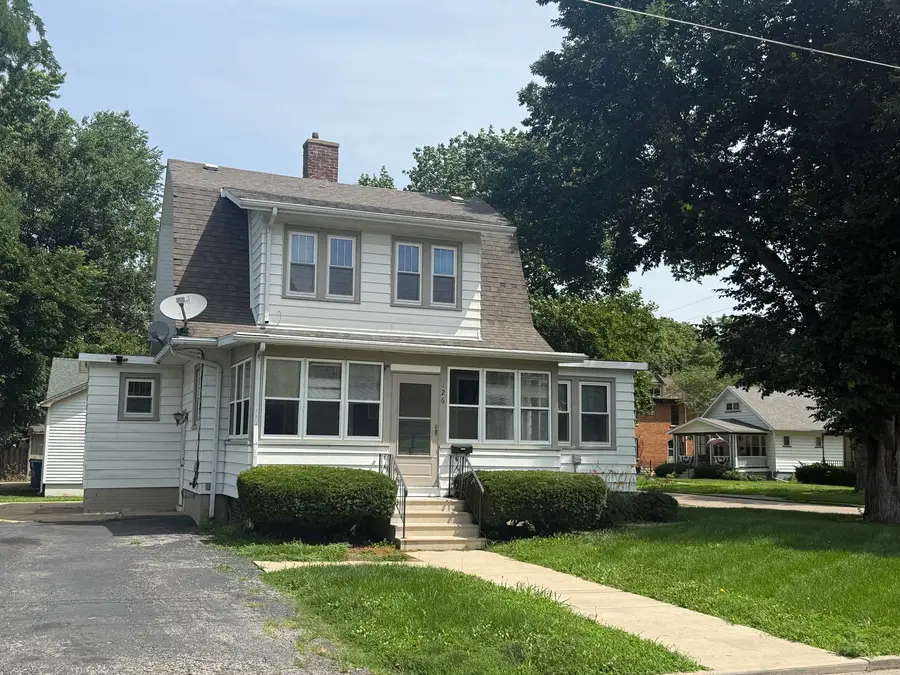 126 E Glover Street, Ottawa, IL 61350 - #2