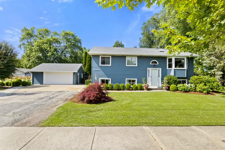 3412 Crescent Avenue, Gurnee, IL 60031 - #2