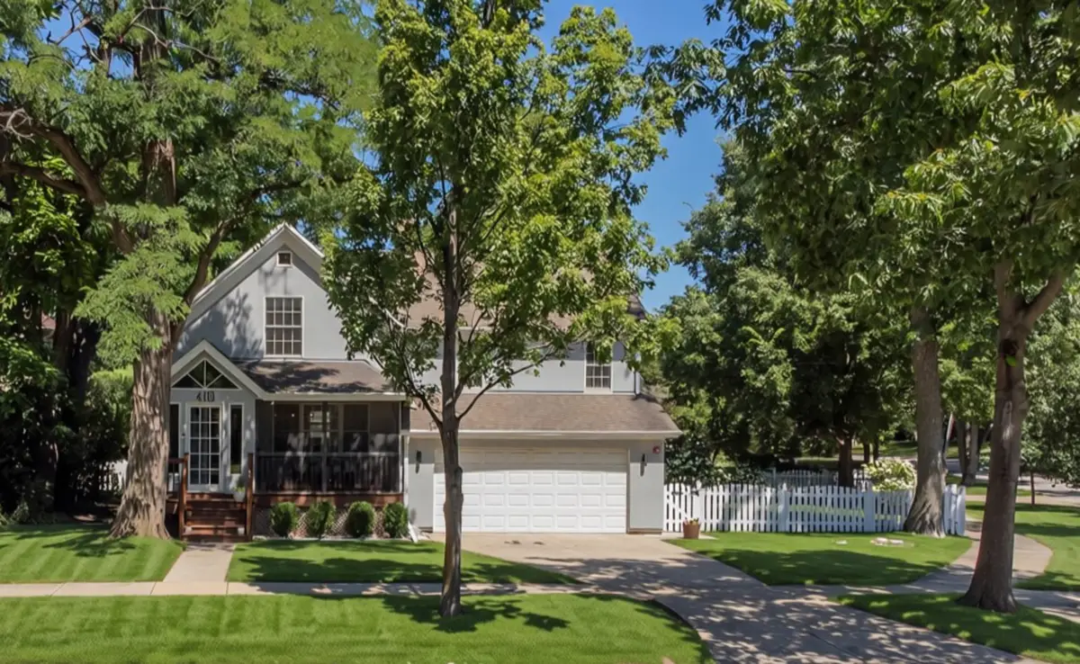 410 Belleplaine Avenue, Park Ridge, IL 60068 - #1