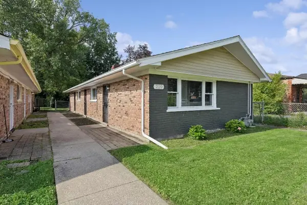 Address Withheld By Seller, Harvey, IL 60426