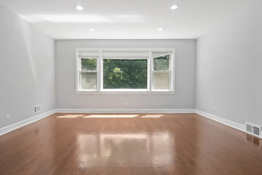 8156 Knox Avenue, Skokie, IL 60076 - #3