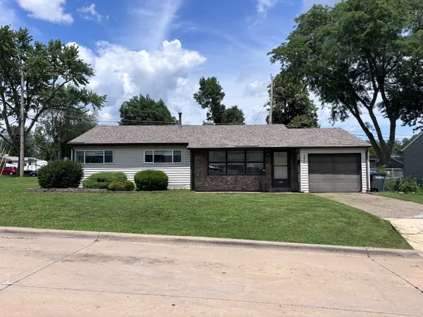 1904 N Oak Street, Bettendorf, IA 52722