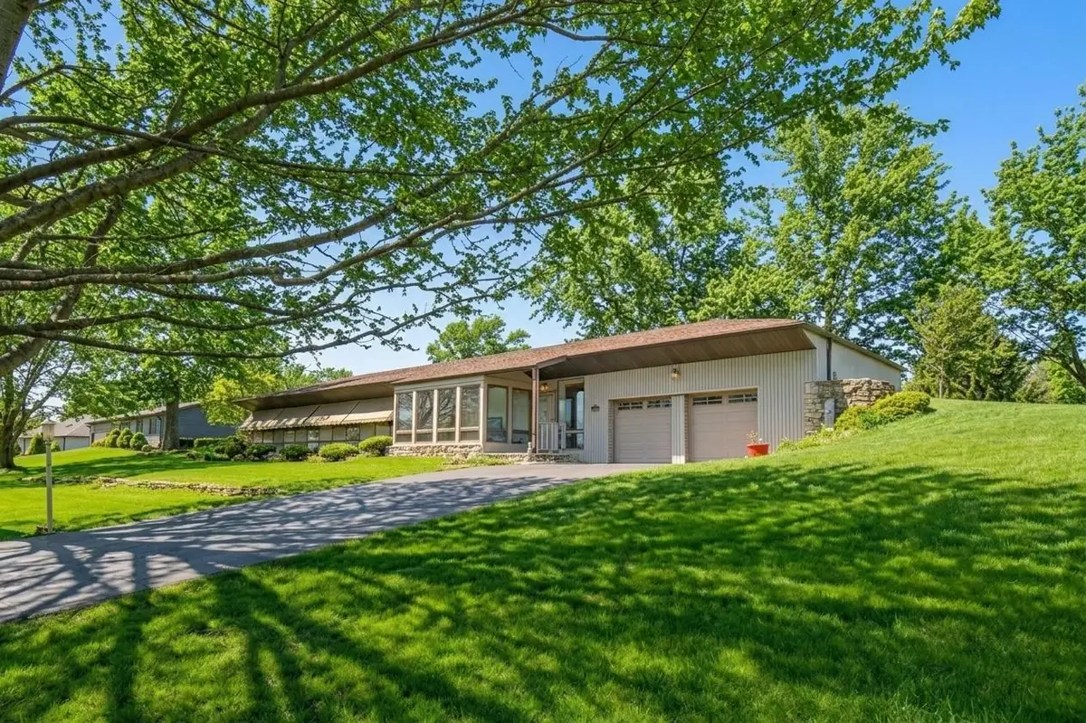 562 Kathleen Street, Gilberts, IL 60136 - #1