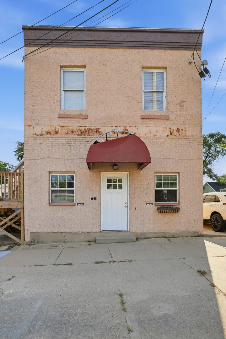 721 N Brinton Avenue, Dixon, IL 61021 - #1