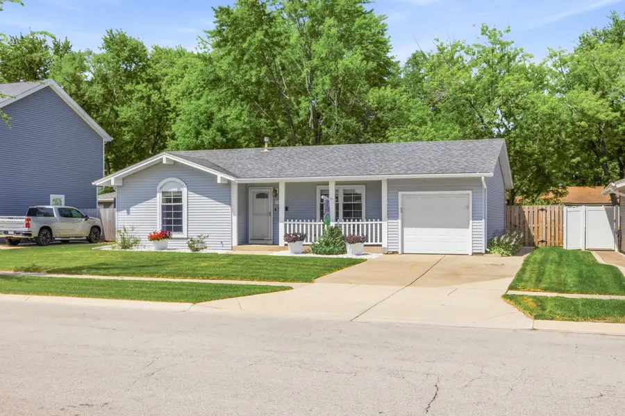 1110 W Glenn Trail, Elk Grove Village, IL 60007 - #2