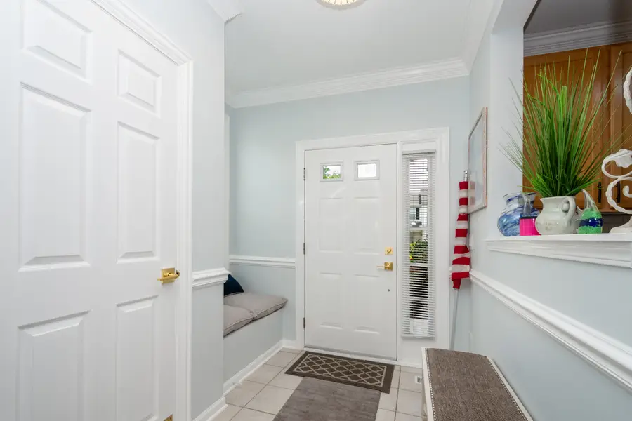 3136 Falling Waters Lane #1, Lindenhurst, IL 60046 - #2