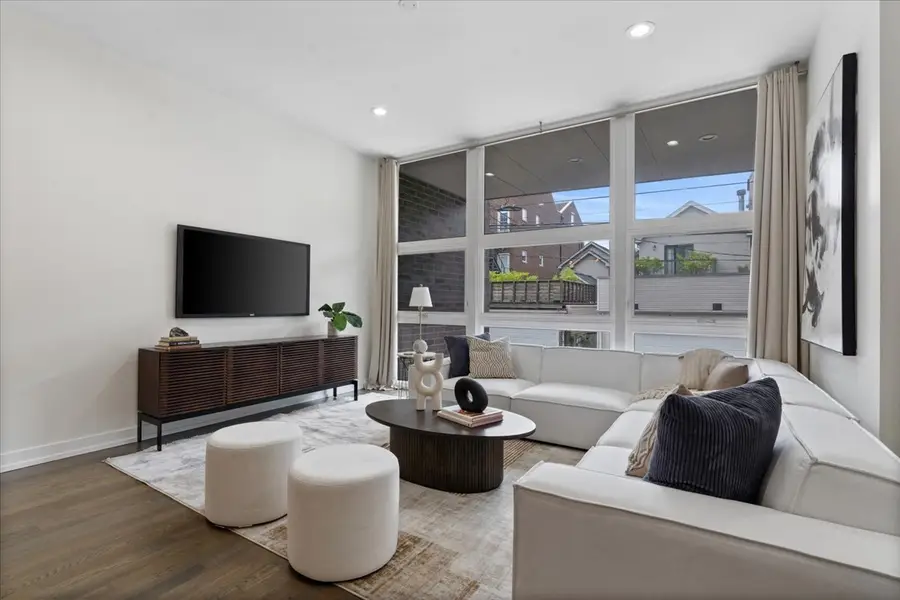 Address Withheld By Seller, Chicago, IL 60642 - #2