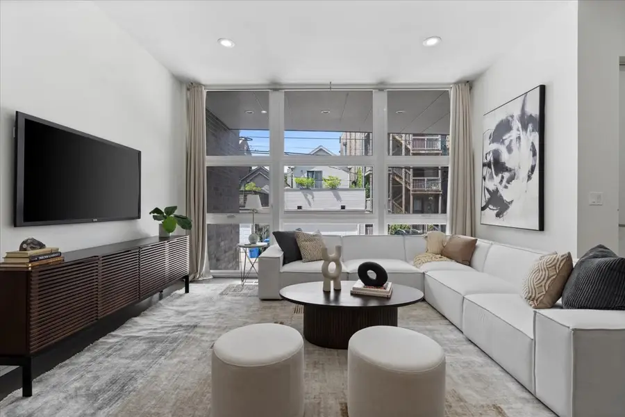 Address Withheld By Seller, Chicago, IL 60642 - #3