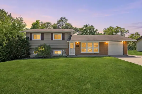 1680 Highland Boulevard, Hoffman Estates, IL 60169
