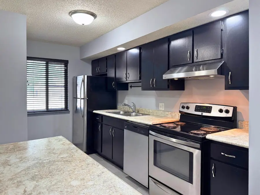 2157 Harbortown Circle #2157, Champaign, IL 61821 - #3
