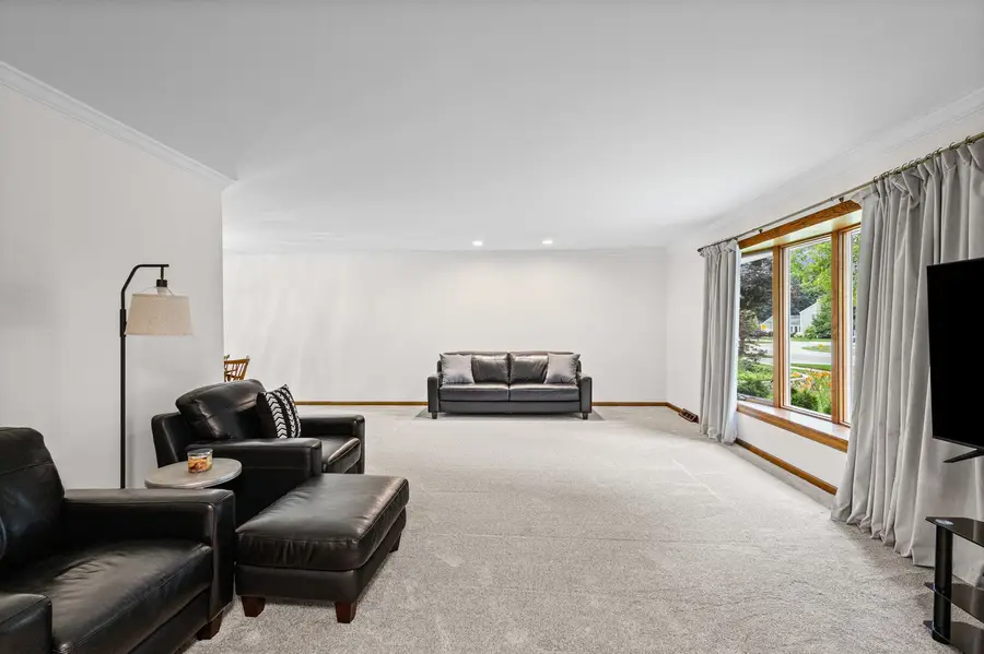 101 Carrol Gate Road, Wheaton, IL 60189 - #3