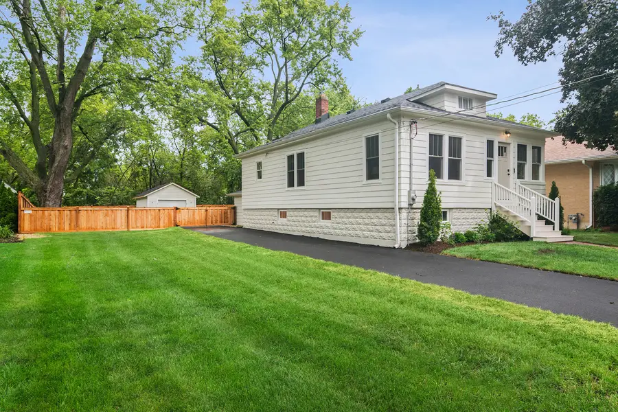 209 Raymond Avenue, Barrington, IL 60010 - #2