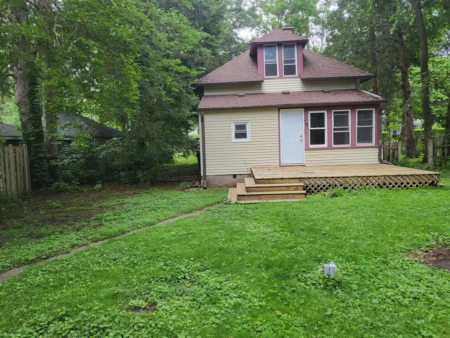 103 Center Street, Fox River Grove, IL 60021 - #2