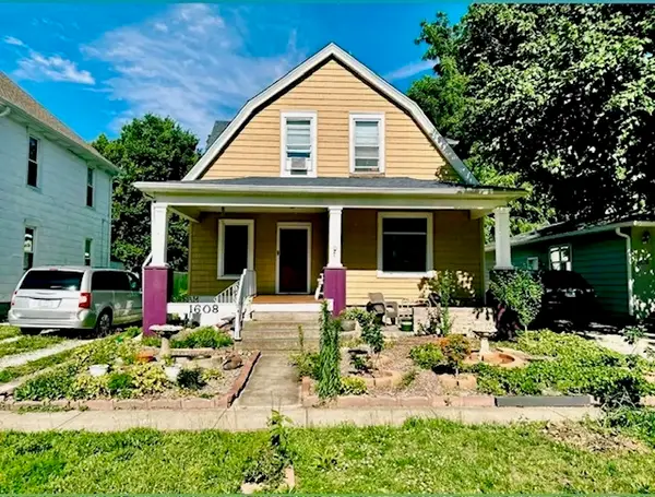 1608 S Pasfield Street, Springfield, IL 62704
